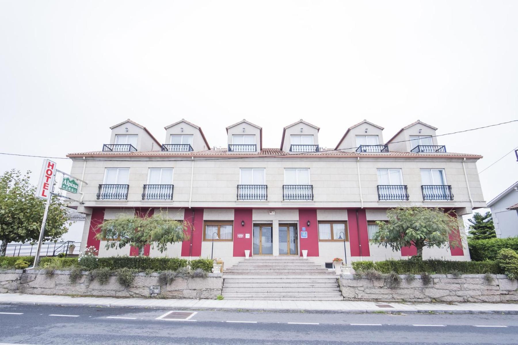 Alda Alpina Hotel Villanueva De Arosa Bagian luar foto
