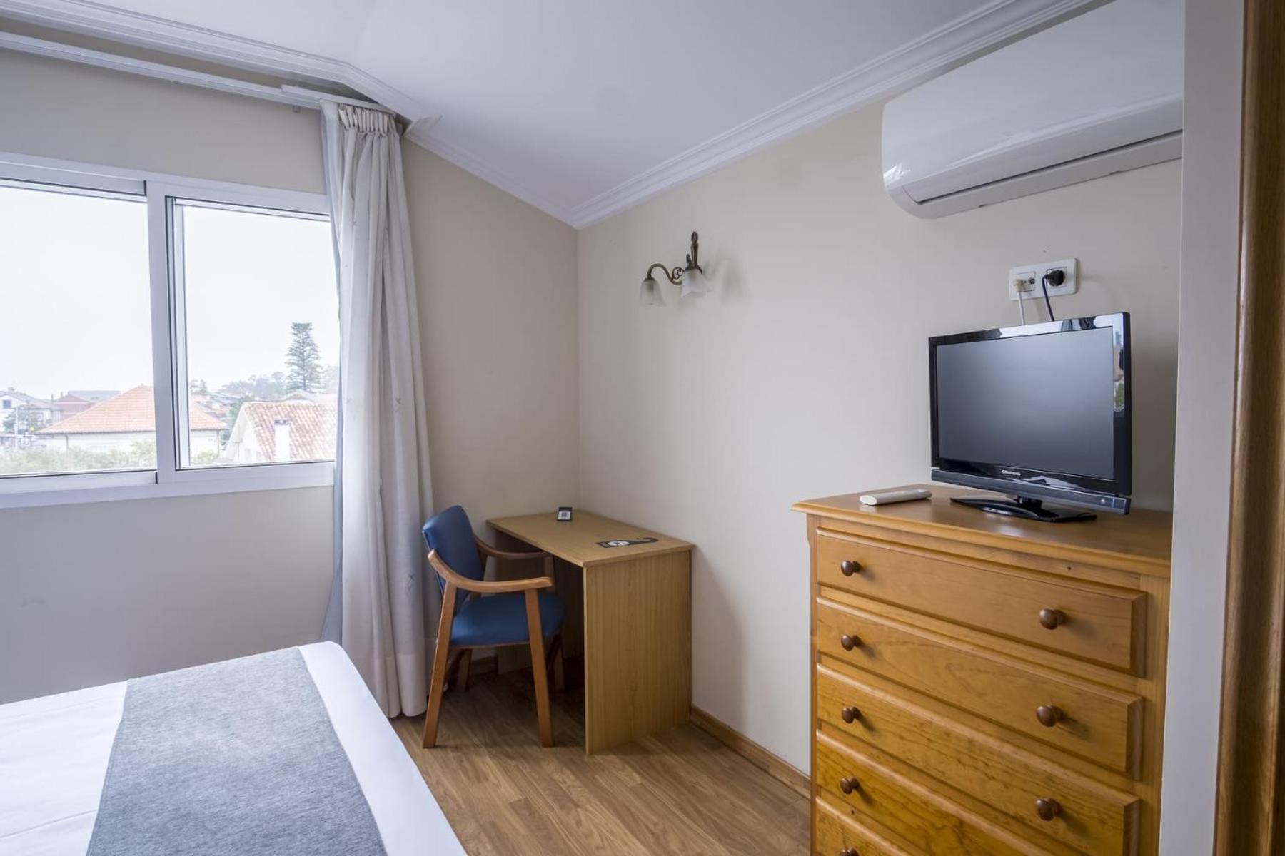 Alda Alpina Hotel Villanueva De Arosa Bagian luar foto