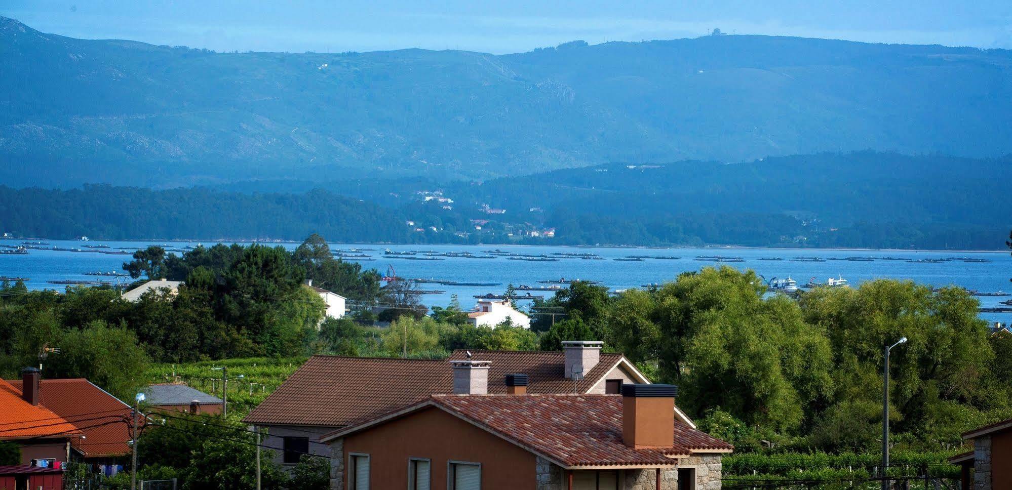 Alda Alpina Hotel Villanueva De Arosa Bagian luar foto